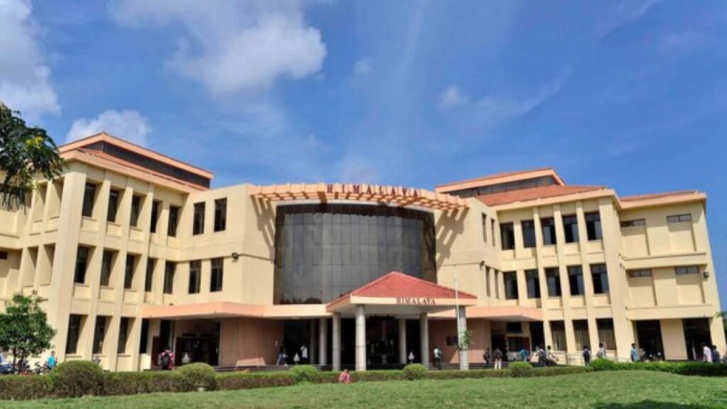 Top 10 Engineering Colleges in India: Why Choose, Entrance Exam & more Top_10_Engineering_ Colleges_in_India